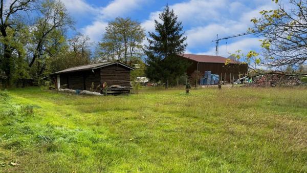 Terrain à vendre de 3302 m2 à Serrières-en-Chautagne