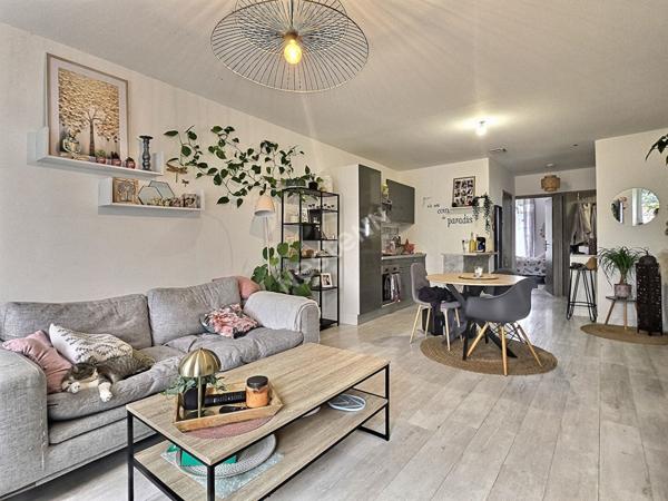 Spécial investisseur : Immeuble Boulay -194m2 - 3 appartements loués