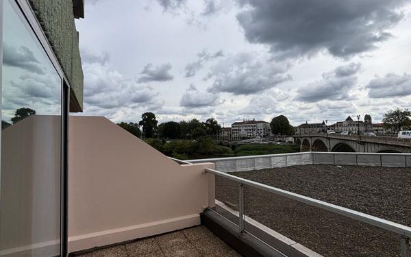 Appartement à louer    1 pièce •  Dax