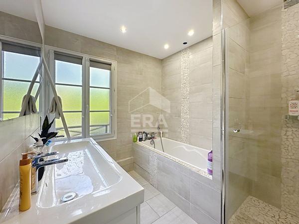 MAREIL-EN-FRANCE  MAISON FAMILIALE 143 M²  5 CHAMBRES  JACUZZI