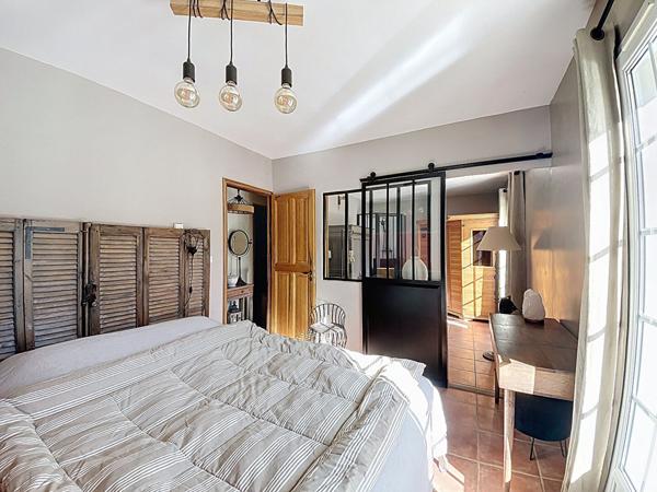 Maison Pierrevert 5 pièces 172 m², terrasse, piscine, et dépendance