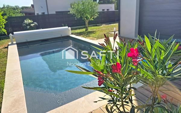 Villa contemporaine avec piscine et garage au calme
