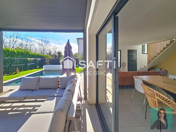 Villa contemporaine avec piscine et garage au calme