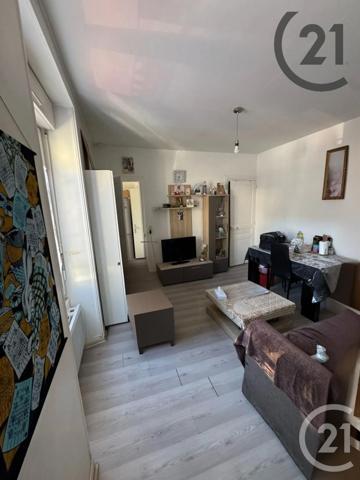 Immeuble à vendre  408 m2 LONGUEVILLE - 77