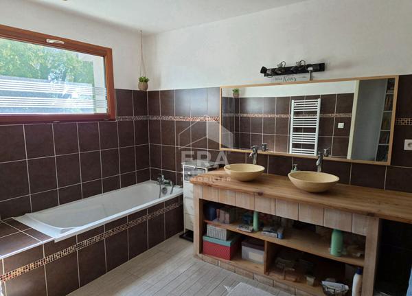 Maison individuelle à vendre à 5 minutes de Montpon Ménestérol.