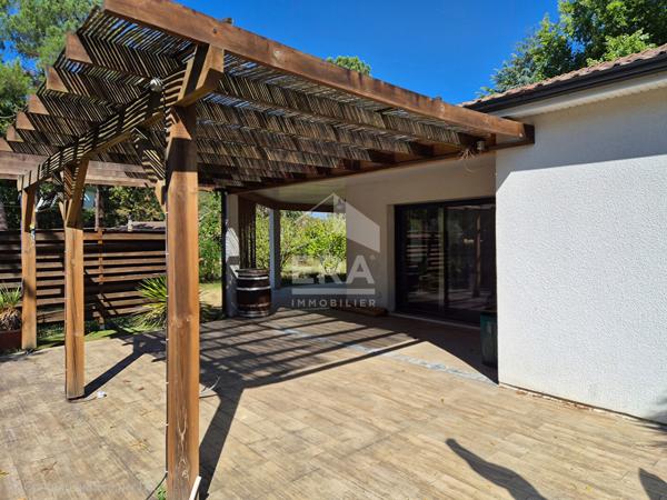 Maison individuelle à vendre à 5 minutes de Montpon Ménestérol.