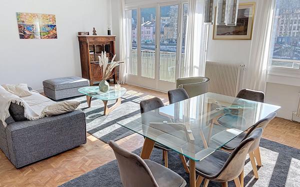 Appartement à vendre    3 pièces • 84,62 m2 Lyon 1