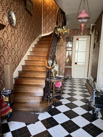 AU CŒUR DE LA VILLE MAISON BOURGEOISE F7 CHÂTELLERAULT Réf 2649