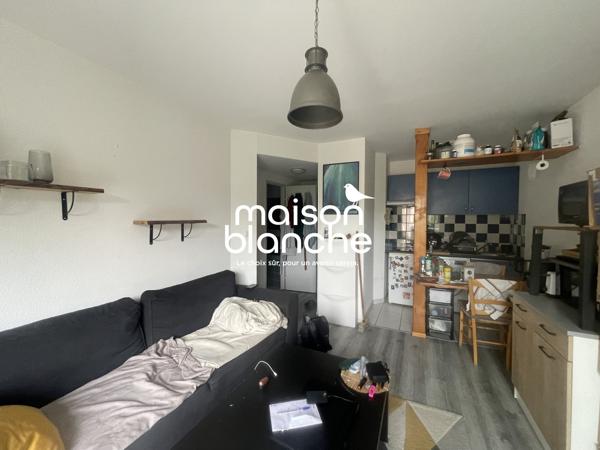 CHU PELLEGRIN - Appartement type 2 avec terrasse et parking