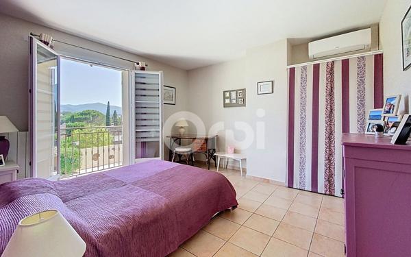 Maison à vendre    5 pièces •  Roquebrune-sur-Argens