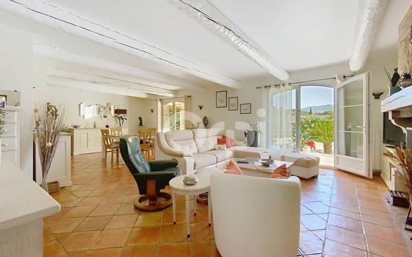 Maison à vendre    5 pièces •  Roquebrune-sur-Argens
