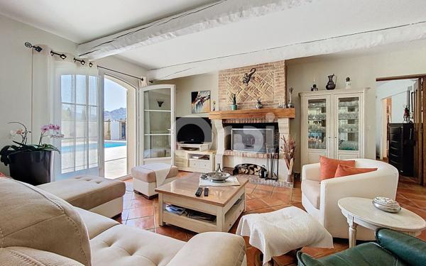 Maison à vendre    5 pièces •  Roquebrune-sur-Argens