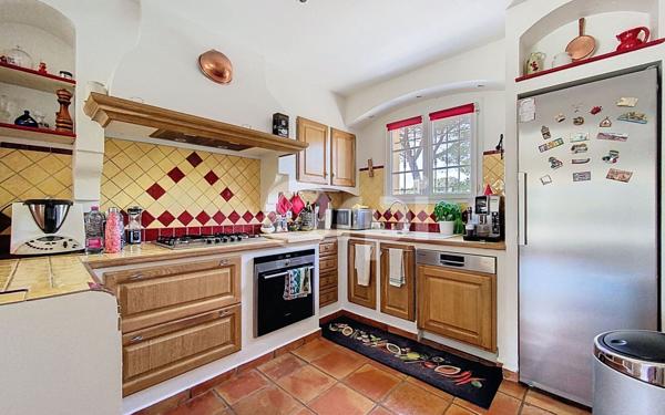 Maison à vendre    5 pièces •  Roquebrune-sur-Argens