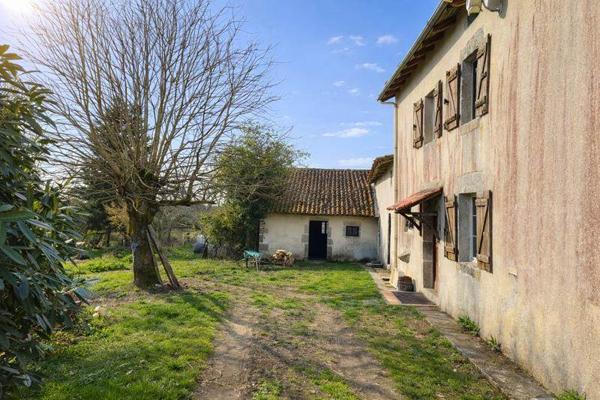 Maison à vendre |  Montrol-Sénard |  3 pièces | 78 m²