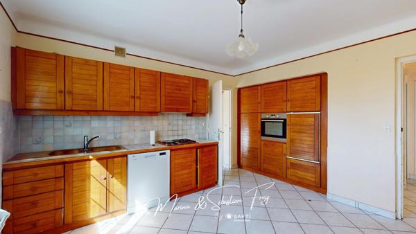 Élégante Propriété au Cœur d’un Domaine Arboré