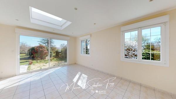 Élégante Propriété au Cœur d’un Domaine Arboré