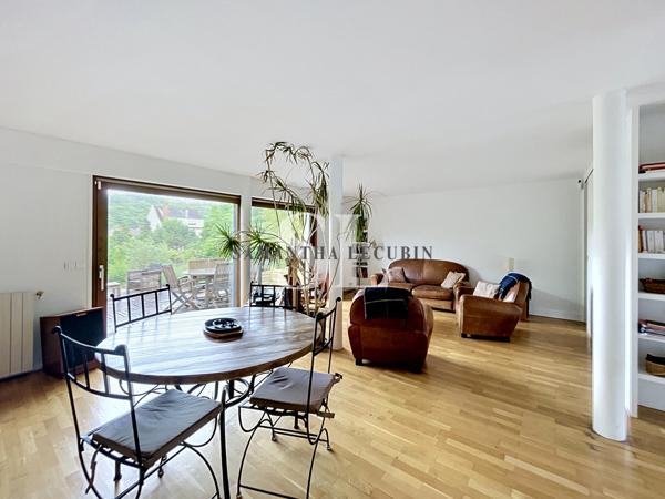 Maison
         7 pièces
        - 145 m² Bien prestige 698 000 € *