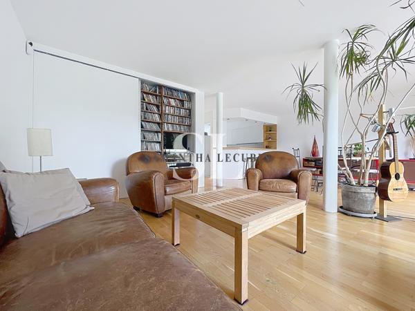 Maison
         7 pièces
        - 145 m² Bien prestige 698 000 € *