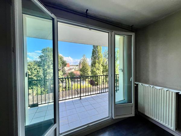 Appartement F4 de 68 m² à 2 pas de la Gare