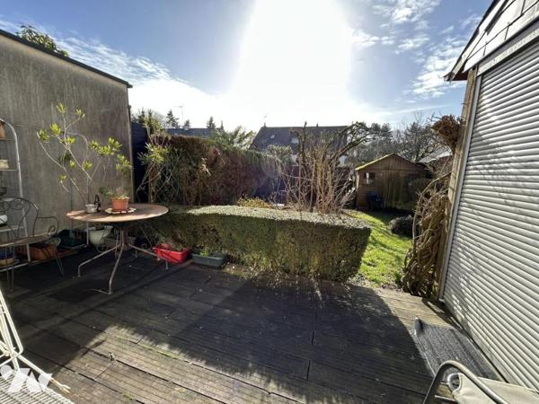 Maison mitoyenne d'un côté