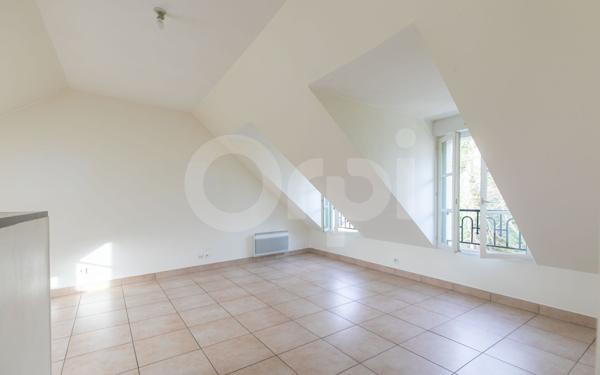 Appartement à vendre    2 pièces • 35,81 m2 Champs-sur-Marne