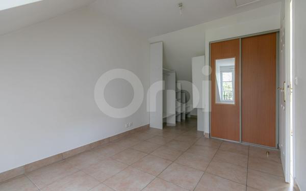 Appartement à vendre    2 pièces • 35,81 m2 Champs-sur-Marne