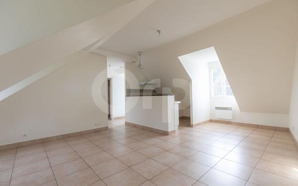 Appartement à vendre    2 pièces • 35,81 m2 Champs-sur-Marne