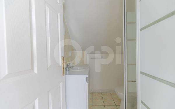 Appartement à vendre    2 pièces • 35,81 m2 Champs-sur-Marne