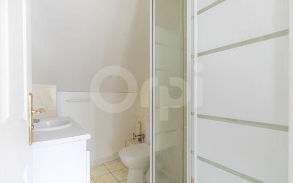 Appartement à vendre    2 pièces • 35,81 m2 Champs-sur-Marne