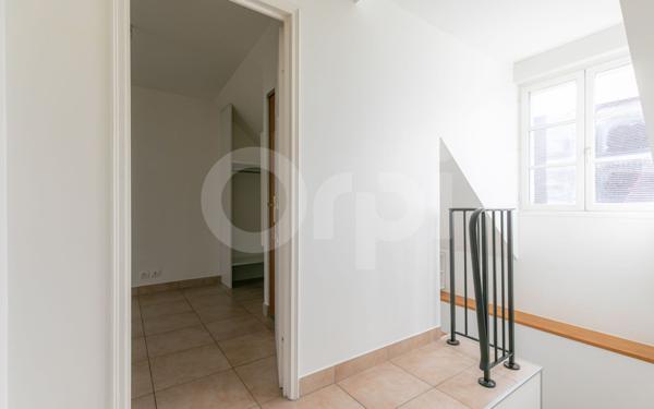 Appartement à vendre    2 pièces • 35,81 m2 Champs-sur-Marne