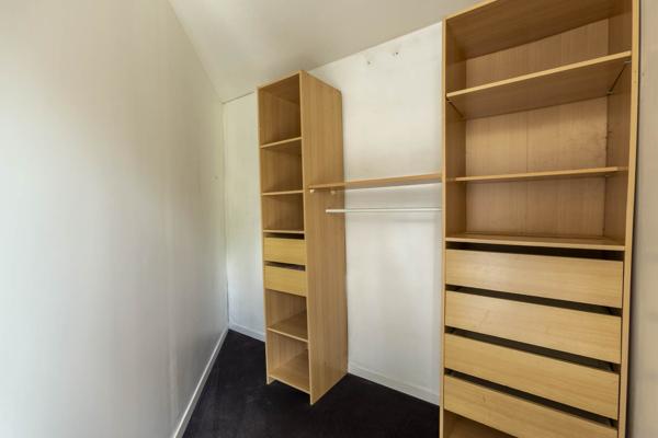 Plain-pied 230m² hab,5 chambres, garage et jardin - REF. VM425