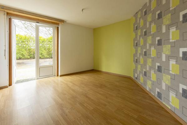 Plain-pied 230m² hab,5 chambres, garage et jardin - REF. VM425