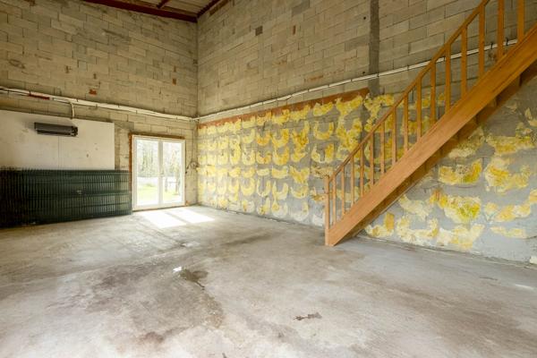 Plain-pied 230m² hab,5 chambres, garage et jardin - REF. VM425