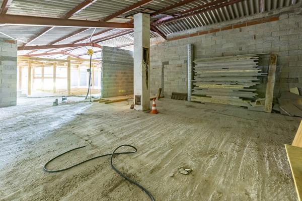 Plain-pied 230m² hab,5 chambres, garage et jardin - REF. VM425