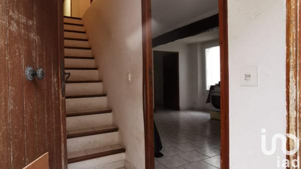 Maison de village 6 pièces de 124 m² à La Garde-Freinet (83680)