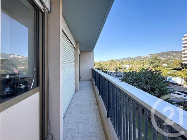 Appartement F5 à vendre  5 pièces - 101,10 m 2   MANDELIEU LA NAPOULE  - 06