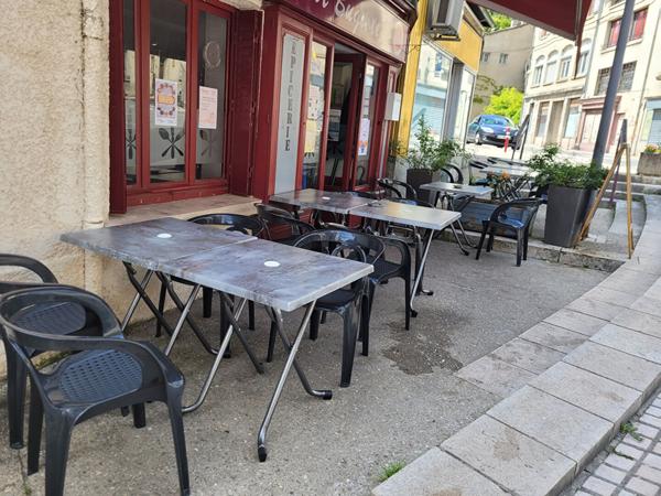 Fonds de commerce Tenay