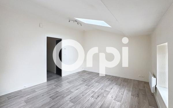 Appartement à louer    3 pièces •  Saint-Flour