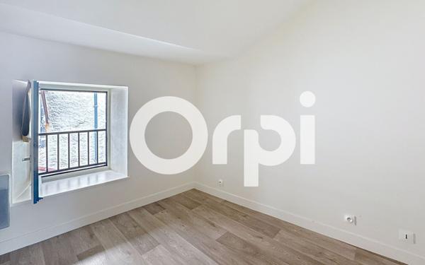 Appartement à louer    3 pièces •  Saint-Flour