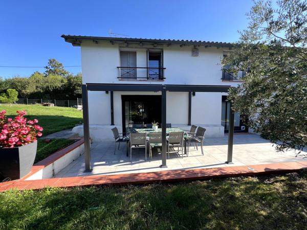 Maison avec terrain constructible et viabilisé