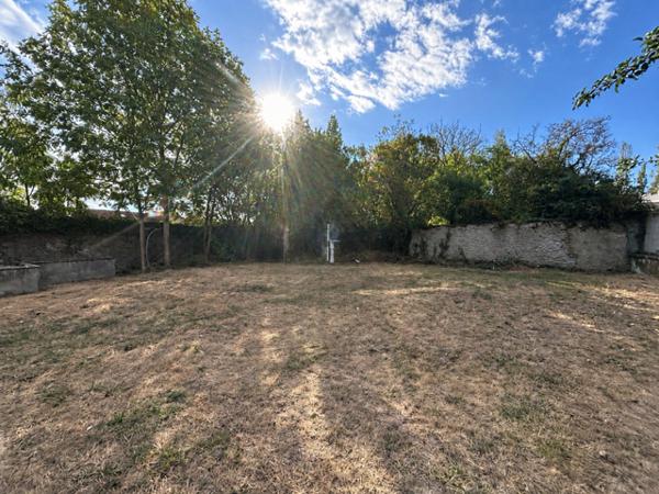 MARCOUSSIS - MAISON FAMILIALE INDIVIDUELLE - 155 M2 AU SOL - JARDIN AGRÉABLE - POTENTIEL DE 5 CHAMBRES