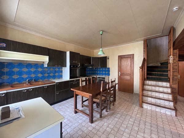 MARCOUSSIS - MAISON FAMILIALE INDIVIDUELLE - 155 M2 AU SOL - JARDIN AGRÉABLE - POTENTIEL DE 5 CHAMBRES