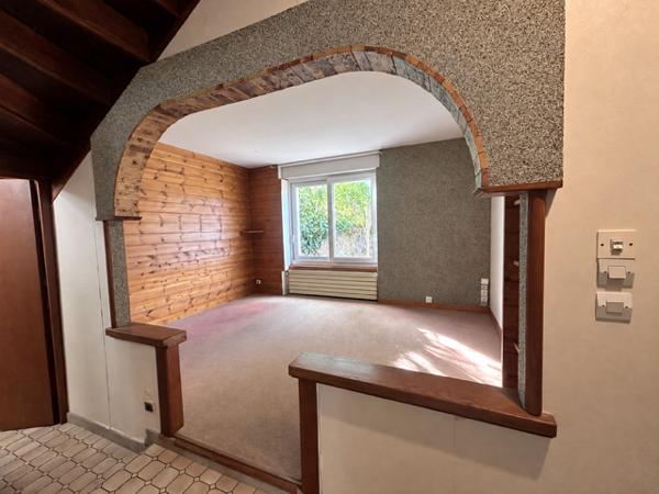 MARCOUSSIS - MAISON FAMILIALE INDIVIDUELLE - 155 M2 AU SOL - JARDIN AGRÉABLE - POTENTIEL DE 5 CHAMBRES