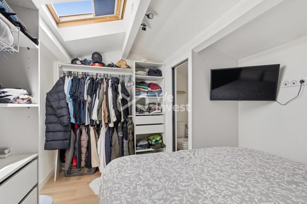 Un bien rare, une atmosphère unique… et surtout, un véritable coup de cœur à découvrir.