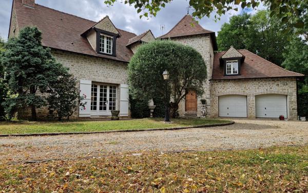 Maison à vendre    7 pièces •  Santeny