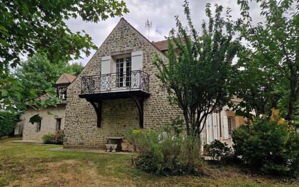 Maison à vendre    7 pièces •  Santeny