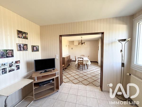 Maison à vendre 4 pièces 90 m² Saint-Gaultier