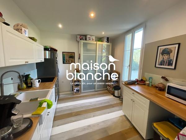 MAISON EN PIERRE