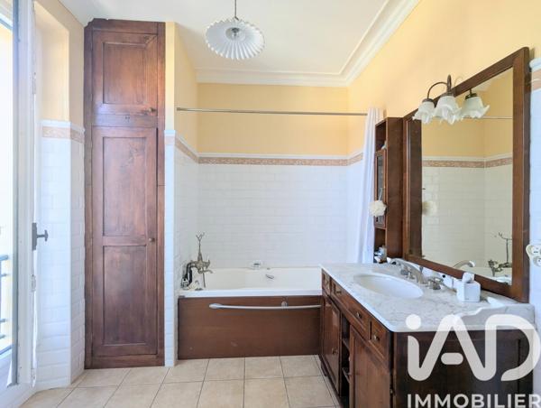 Maison à vendre 9 pièces 165 m² Versailles