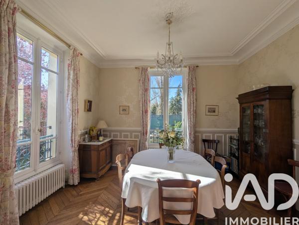 Maison à vendre 9 pièces 165 m² Versailles